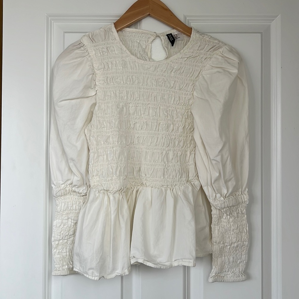 Med H&M Puff sleeve top